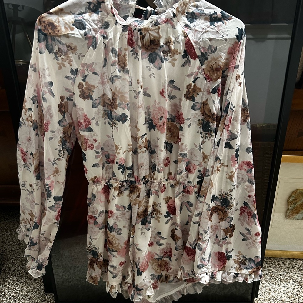 Source Unknown Floral Print Blouse with Ruffled Sleeves